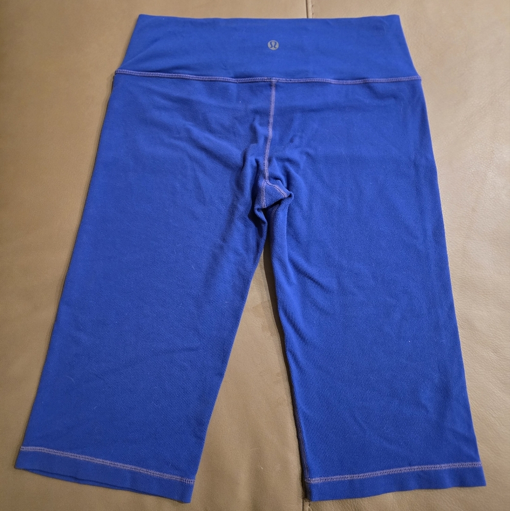 Lululemon Women's Athletic Astro Crop Blue & White Leggings Size 6 - Picture 5 of 6